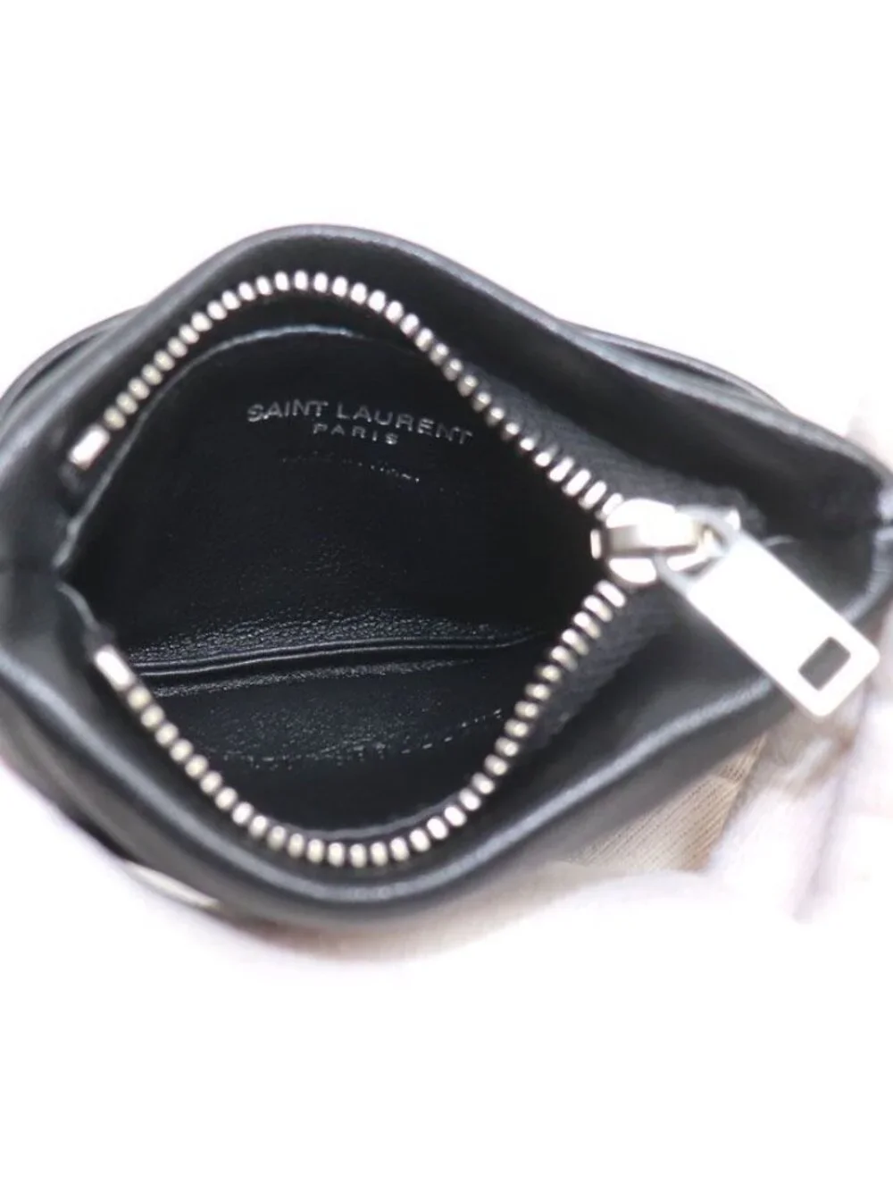 Yves Saint Laurent saint laurent
